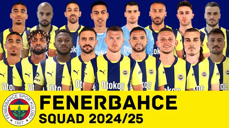 Cầu thủ FCSB tạt bóng trong trận đấu với Fenerbahce Cầu thủ FCSB tạt bóng trong trận đấu với Fenerbahce